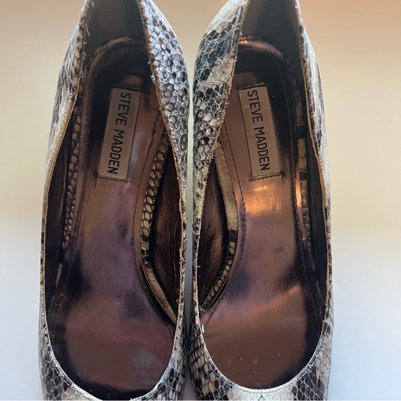 Steve Madden Snakeskin Heels size 9.5 - Picture 5 of 10